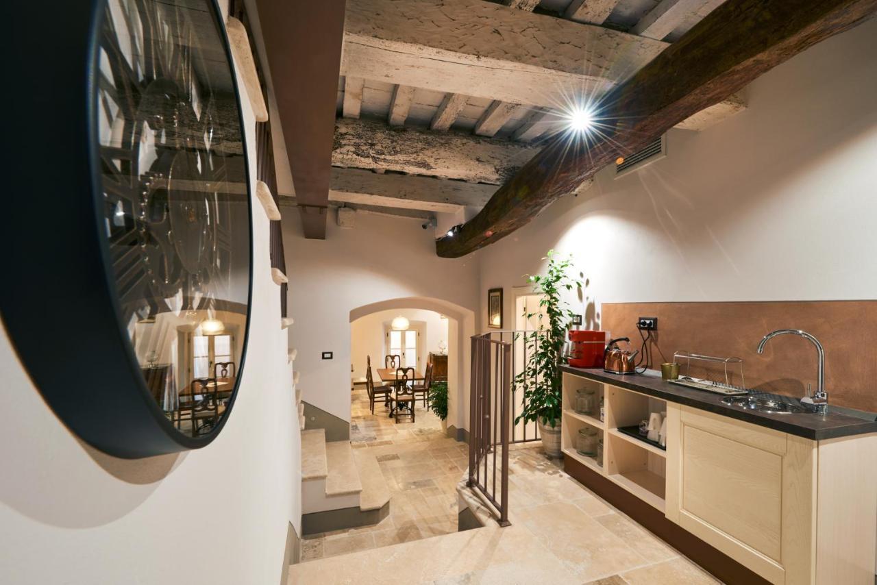 Palazzo Pio III - Residenza D'Epoca Bed & Breakfast Sarteano Ngoại thất bức ảnh