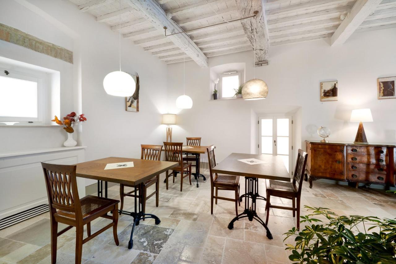 Palazzo Pio III - Residenza D'Epoca Bed & Breakfast Sarteano Ngoại thất bức ảnh