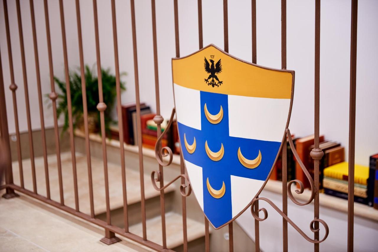 Palazzo Pio III - Residenza D'Epoca Bed & Breakfast Sarteano Ngoại thất bức ảnh