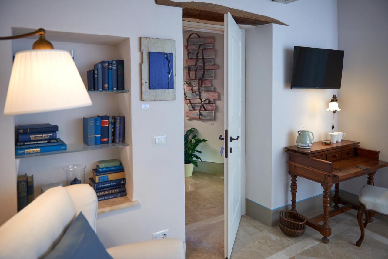 Palazzo Pio III - Residenza D'Epoca Bed & Breakfast Sarteano Ngoại thất bức ảnh