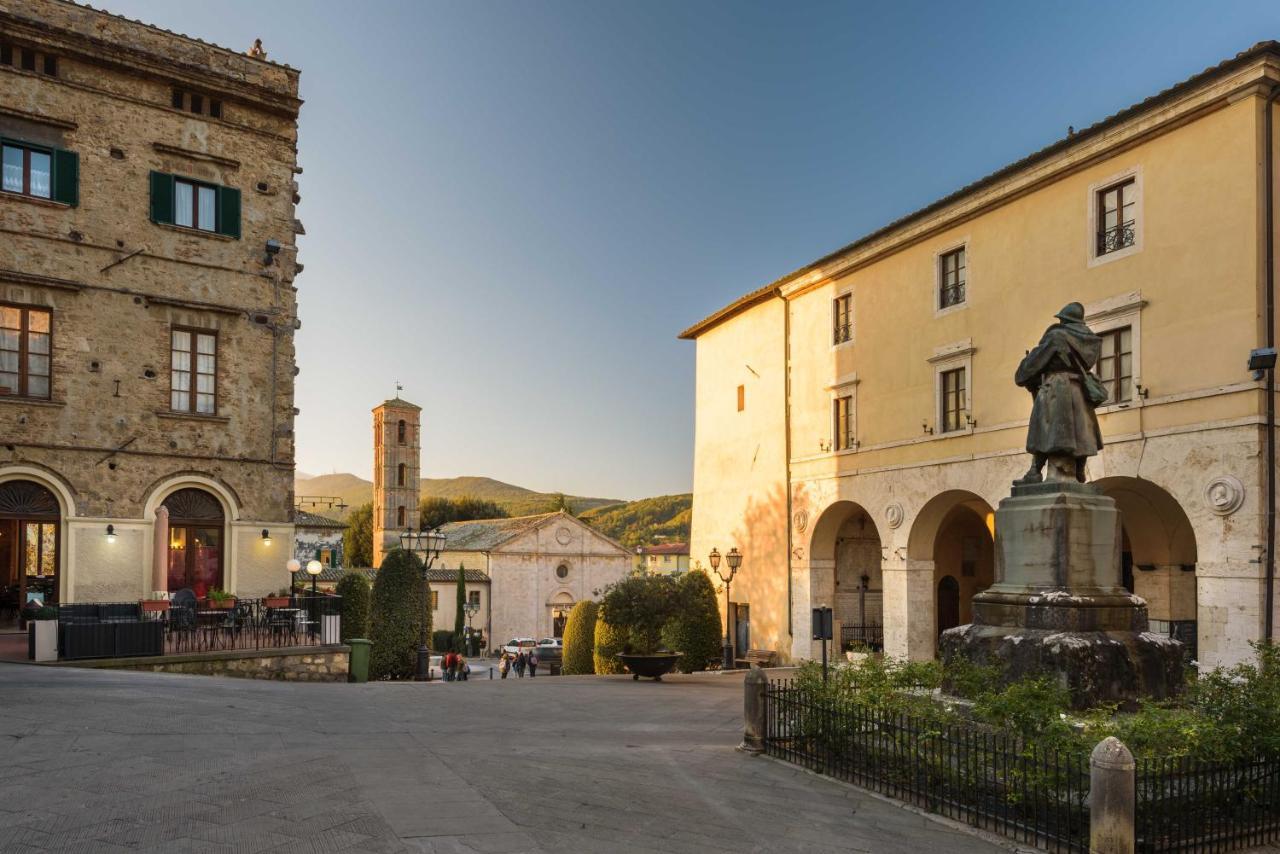 Palazzo Pio III - Residenza D'Epoca Bed & Breakfast Sarteano Ngoại thất bức ảnh
