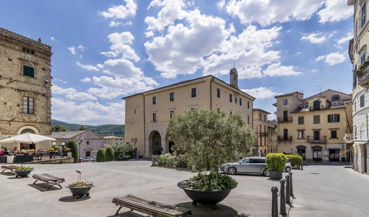 Palazzo Pio III - Residenza D'Epoca Bed & Breakfast Sarteano Ngoại thất bức ảnh